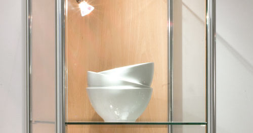 Vitrinen aus Glas, Podeste & Thekenbau in München – Deubl Alpha Systeme